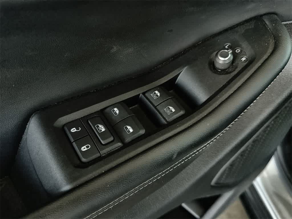 Thumbnail: 2024 Jeep Grand Cherokee L - 23