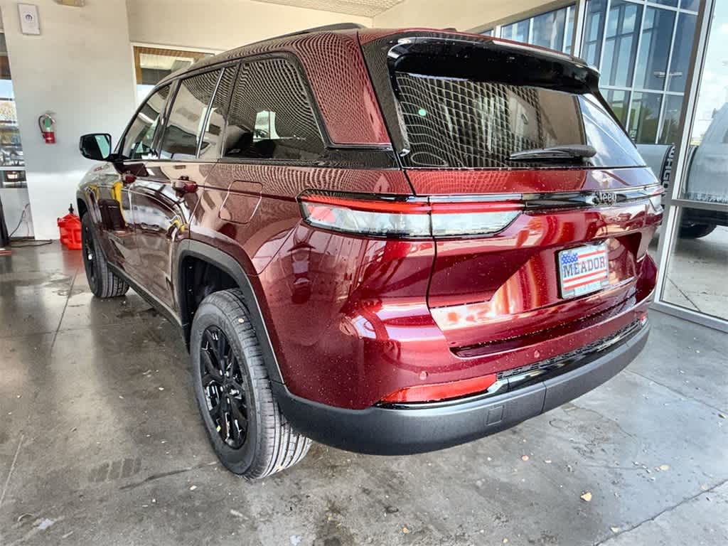 Thumbnail: 2025 Jeep Grand Cherokee - 4