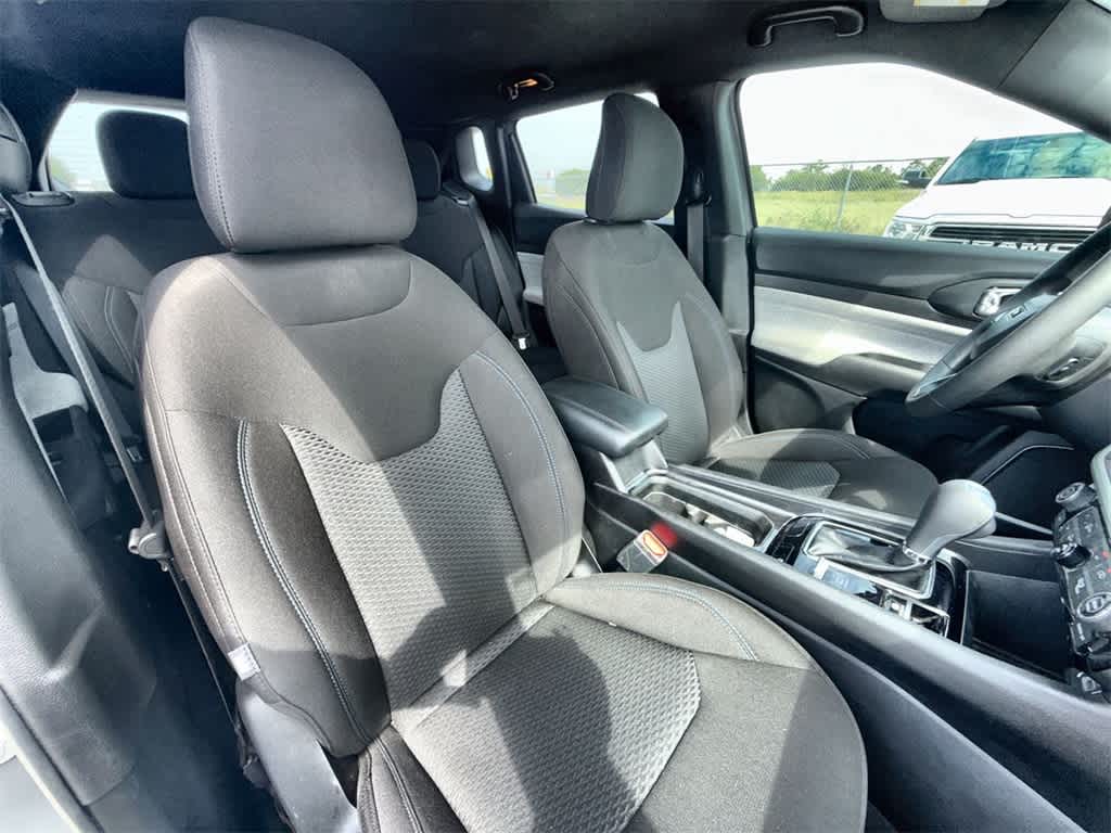 Thumbnail: 2023 Jeep Compass - 13