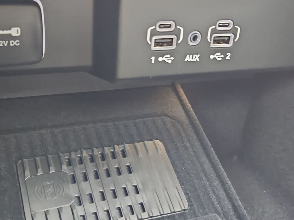 Thumbnail: 2026 Jeep Grand Wagoneer - 34