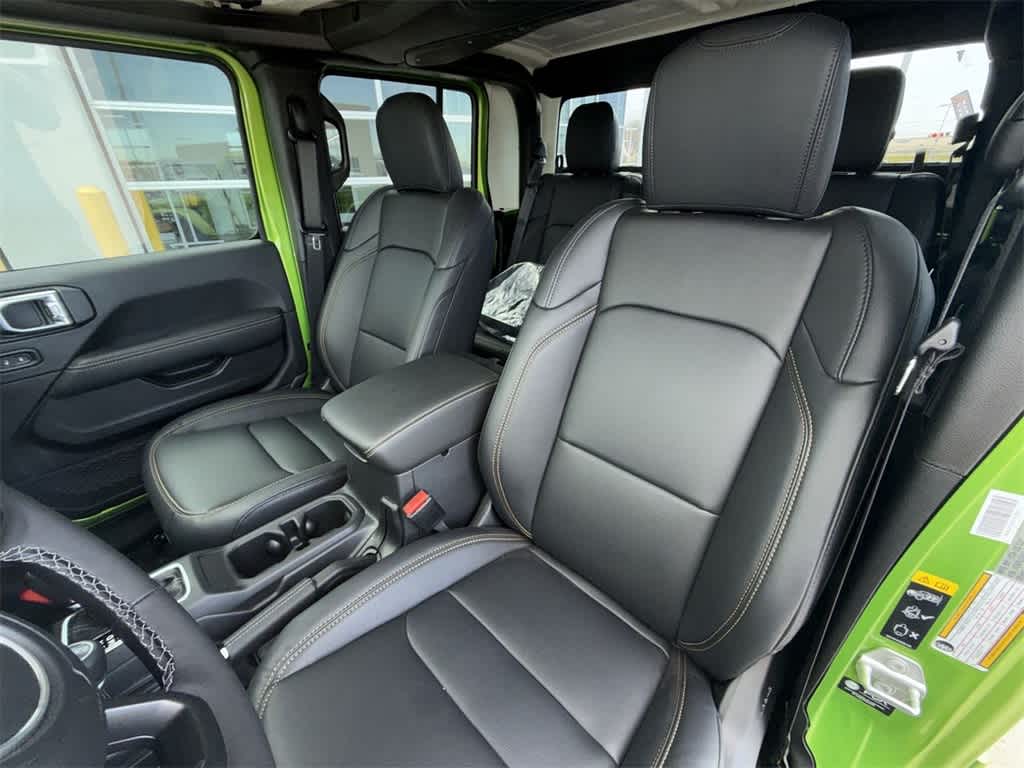 Thumbnail: 2025 Jeep Gladiator - 10