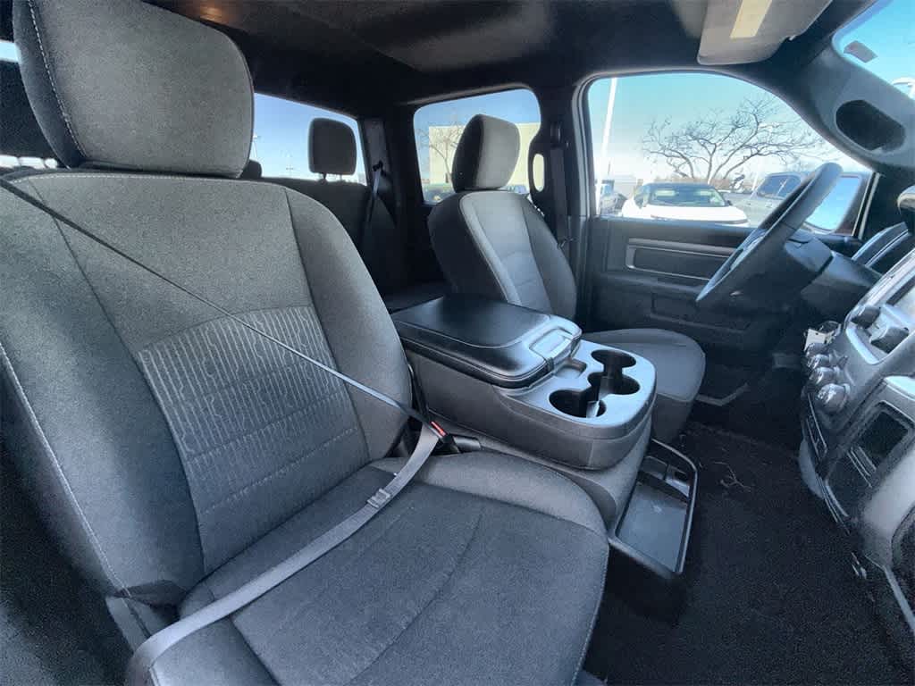 Thumbnail: 2024 RAM 1500 Classic - 11