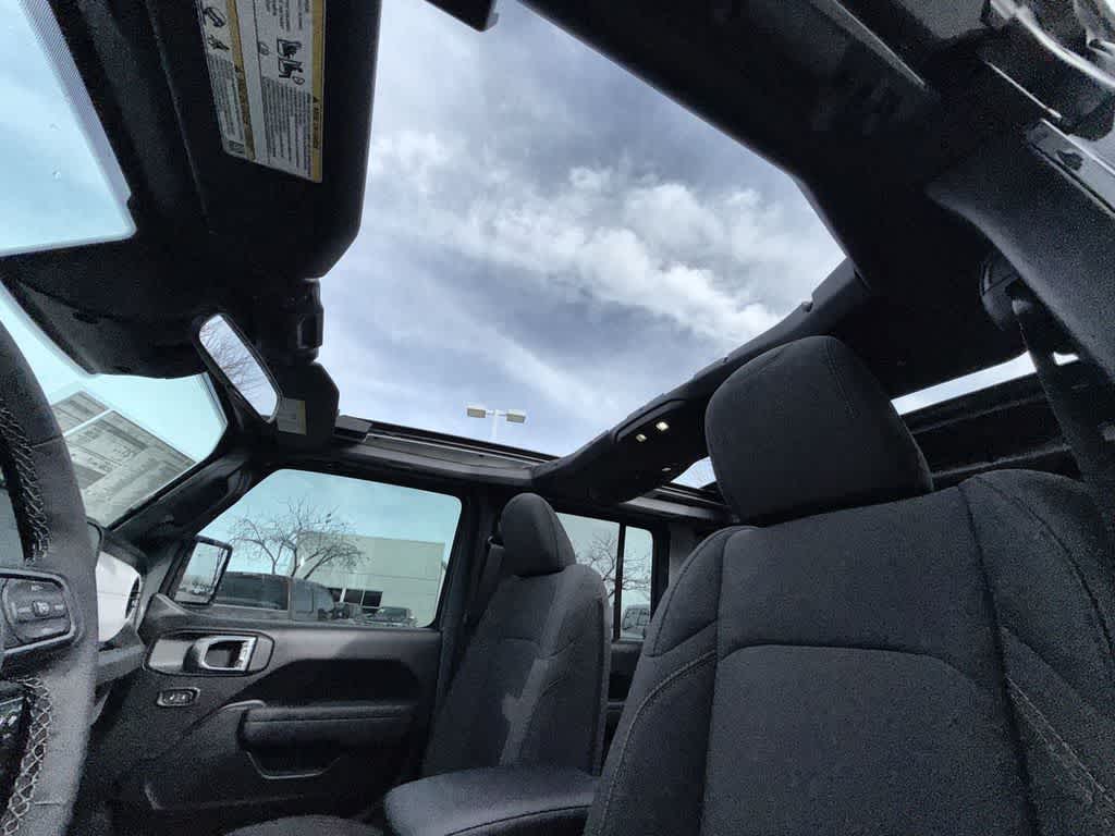 Thumbnail: 2026 Jeep Wrangler - 26