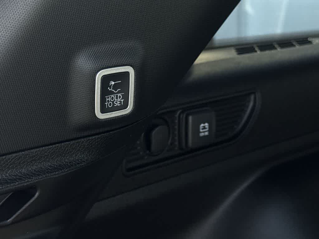 Thumbnail: 2026 Jeep Grand Cherokee - 24