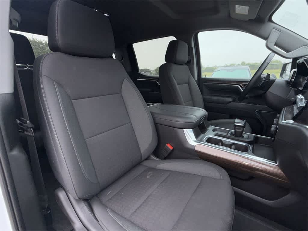 Thumbnail: 2023 Chevrolet Silverado 1500 - 13