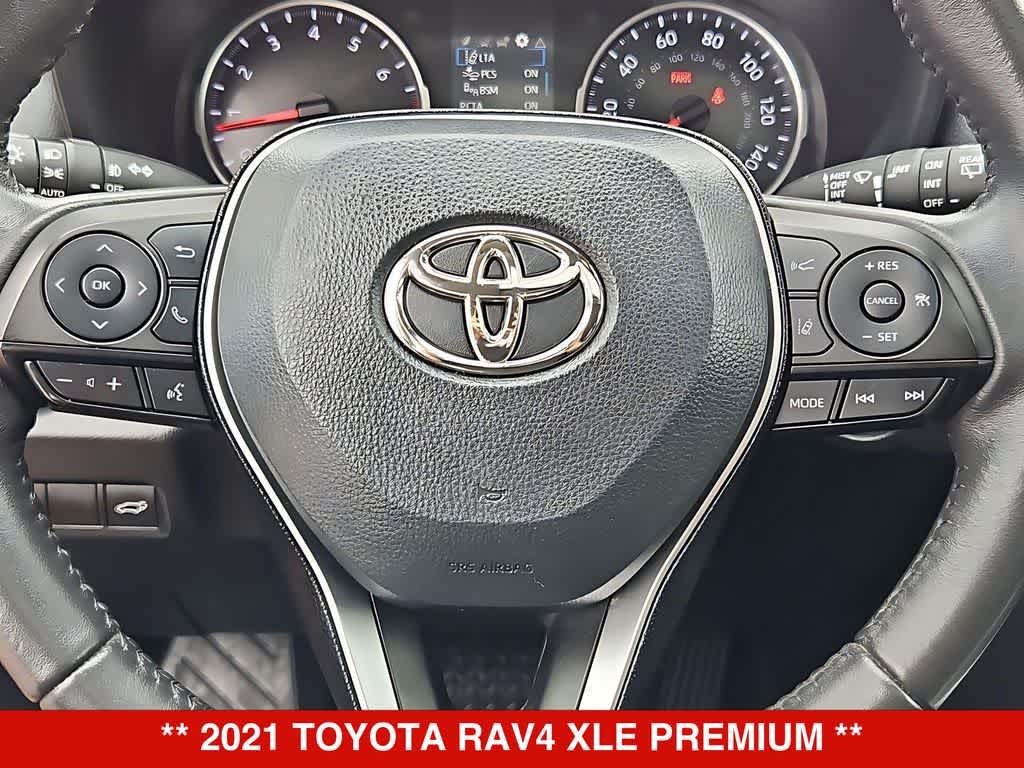 Thumbnail: 2021 Toyota RAV4 - 25