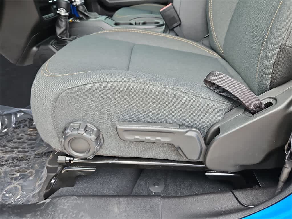 Thumbnail: 2025 Jeep Gladiator - 22