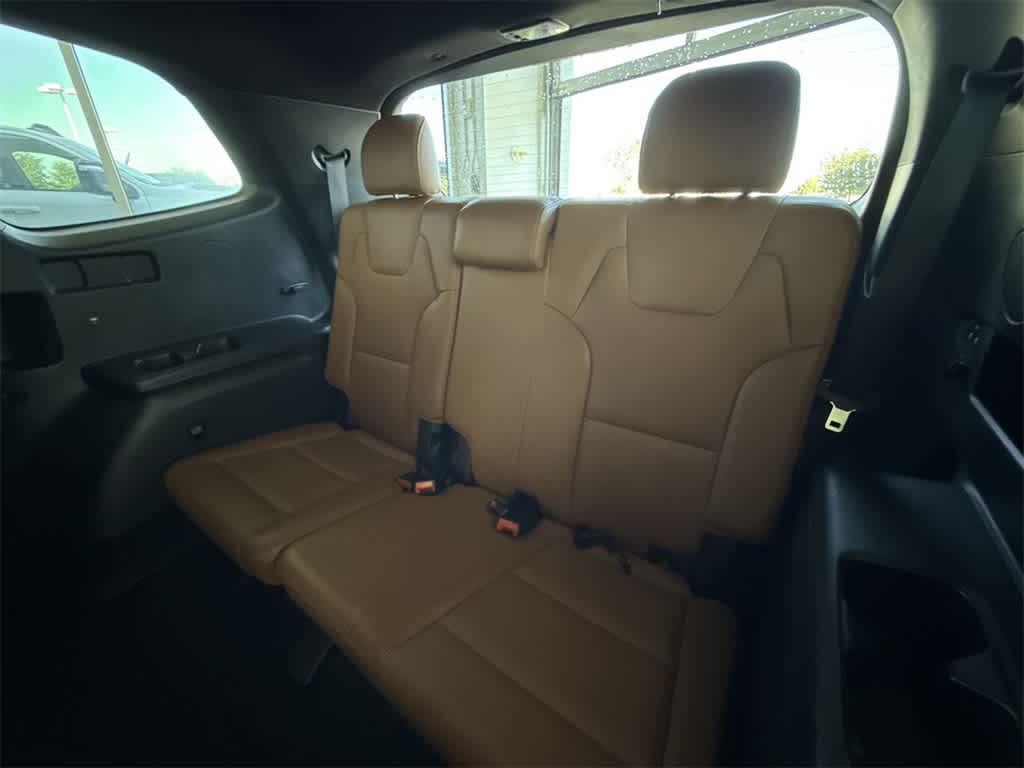 Thumbnail: 2023 Kia Telluride - 13