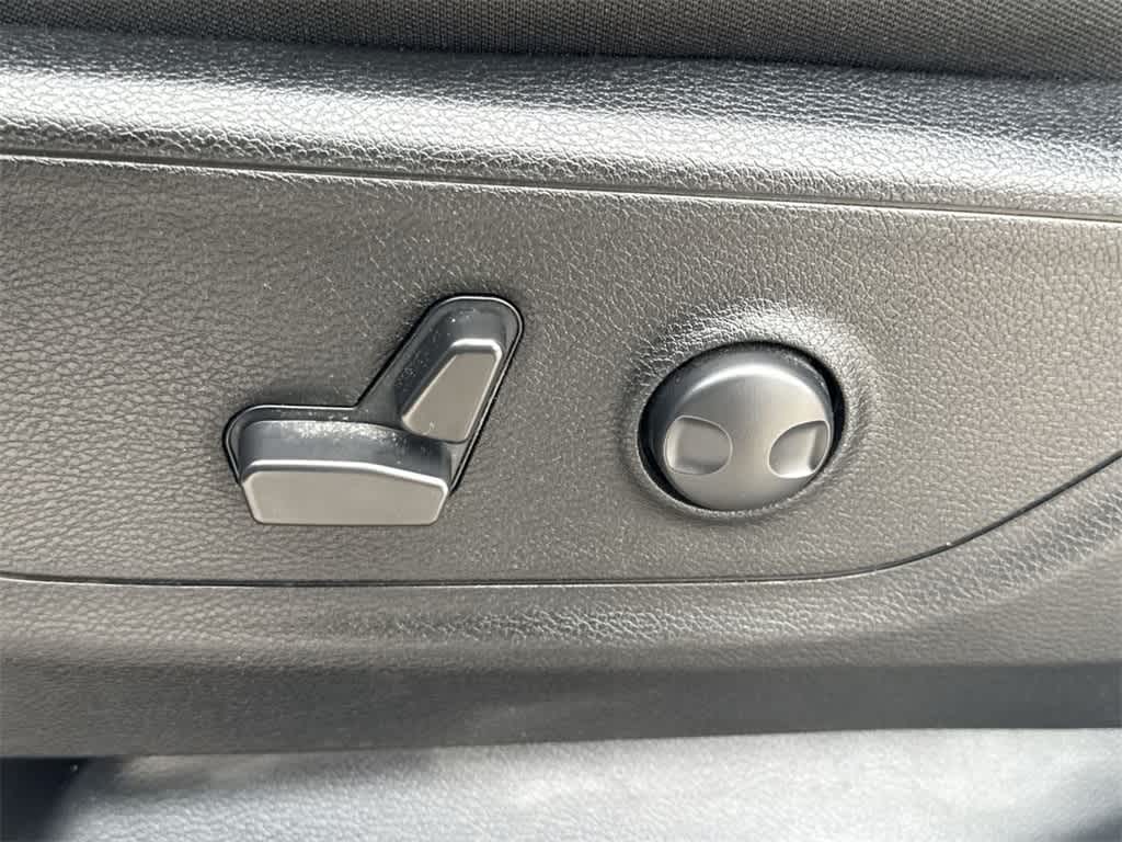 Thumbnail: 2024 RAM 1500 - 24