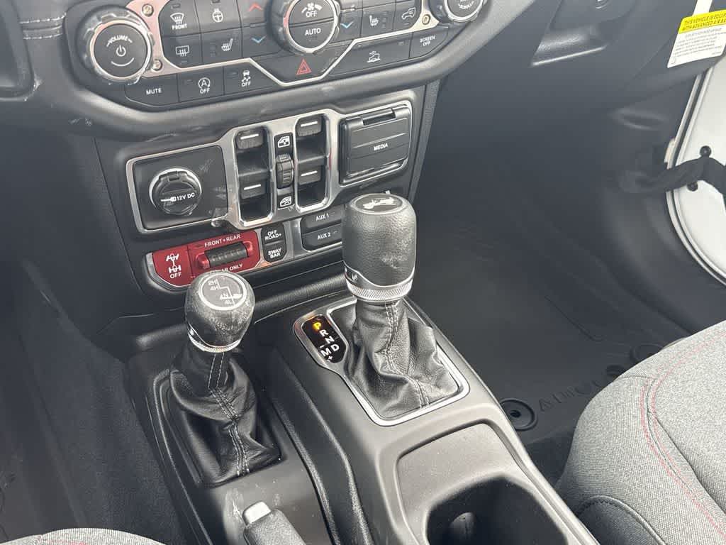 Thumbnail: 2026 Jeep Wrangler - 18