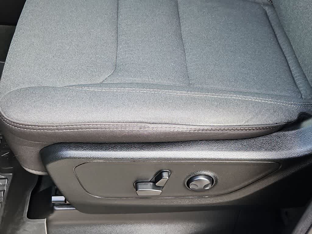 Thumbnail: 2023 RAM 1500 - 18