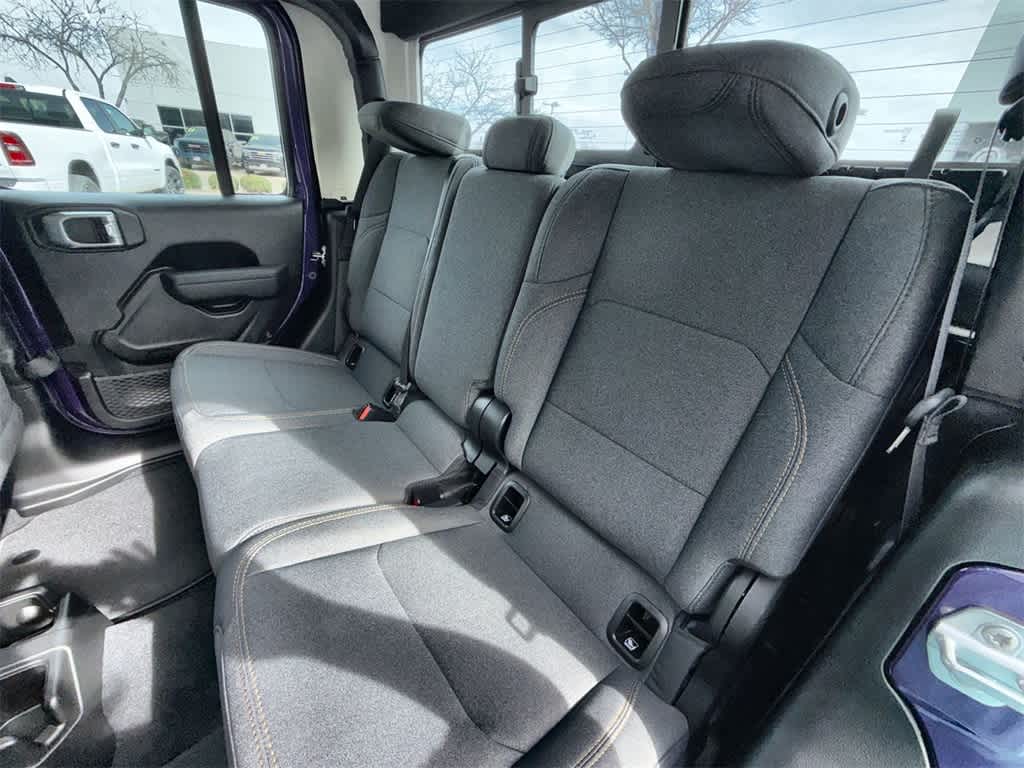 Thumbnail: 2026 Jeep Gladiator - 13