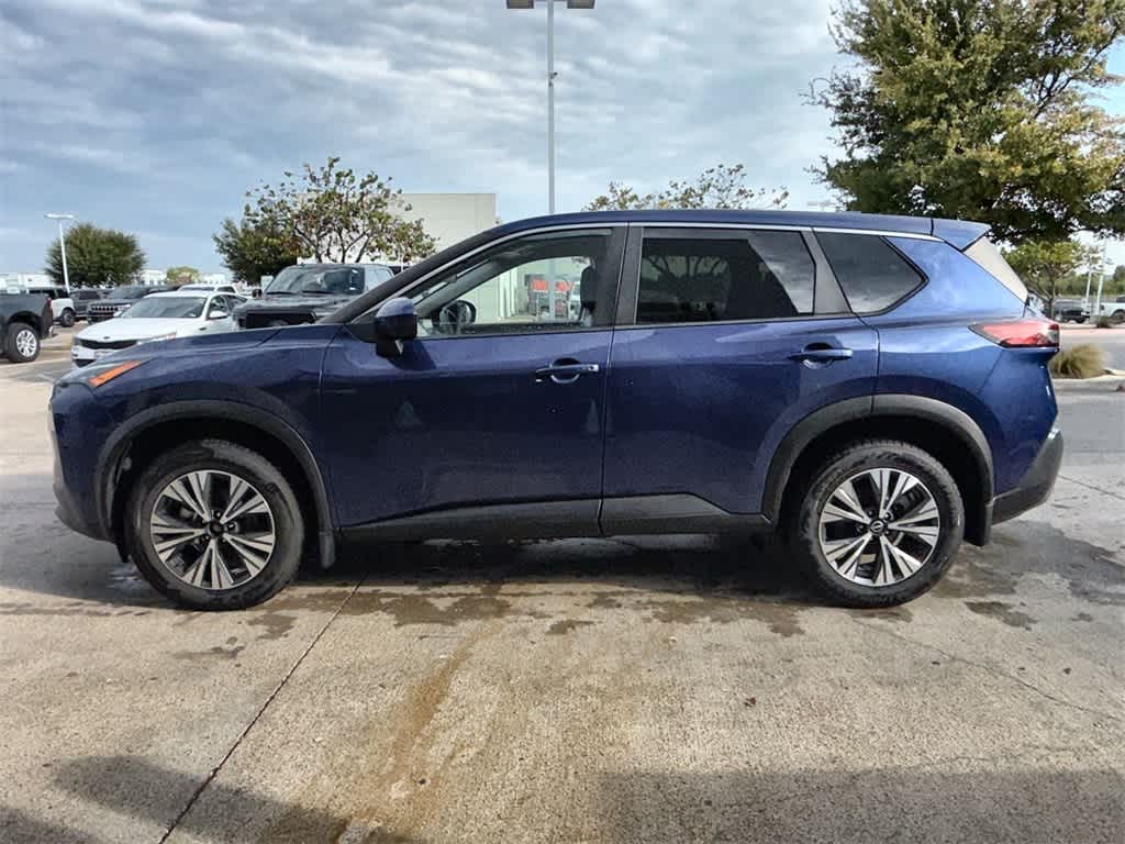 2023 Nissan Rogue SV photo 3