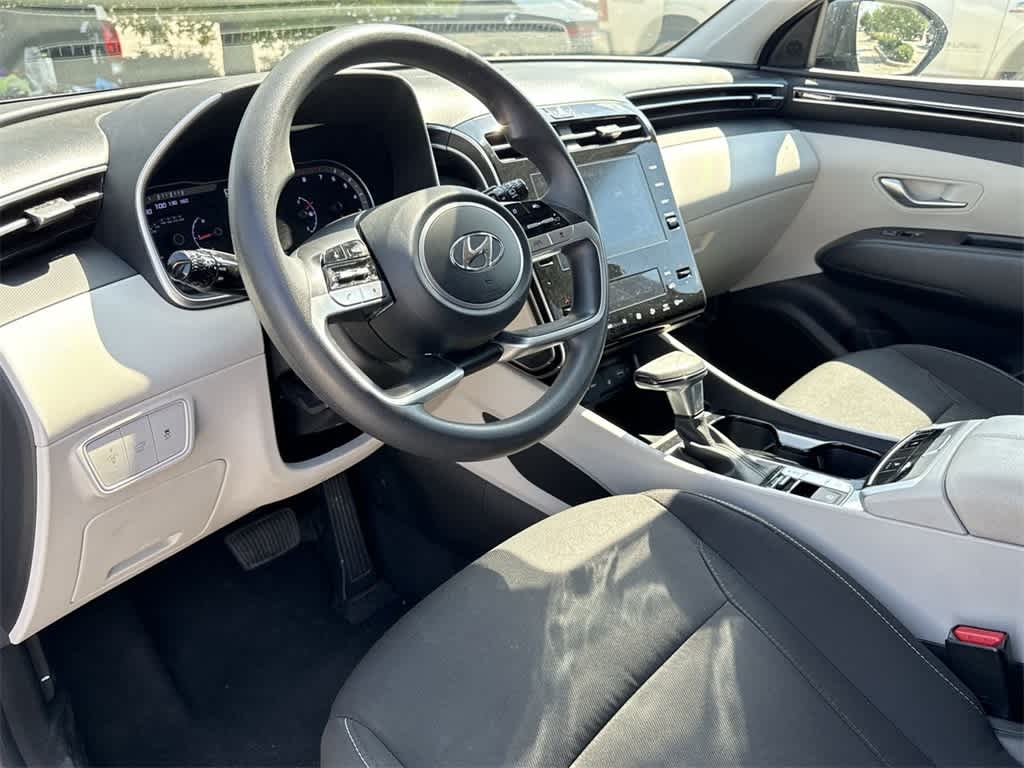 2024 Hyundai Tucson SEL photo 2