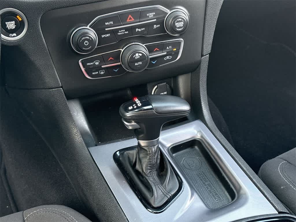 Thumbnail: 2022 Dodge Charger - 17