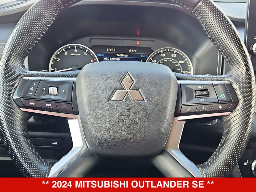 Thumbnail: 2024 Mitsubishi Outlander - 23