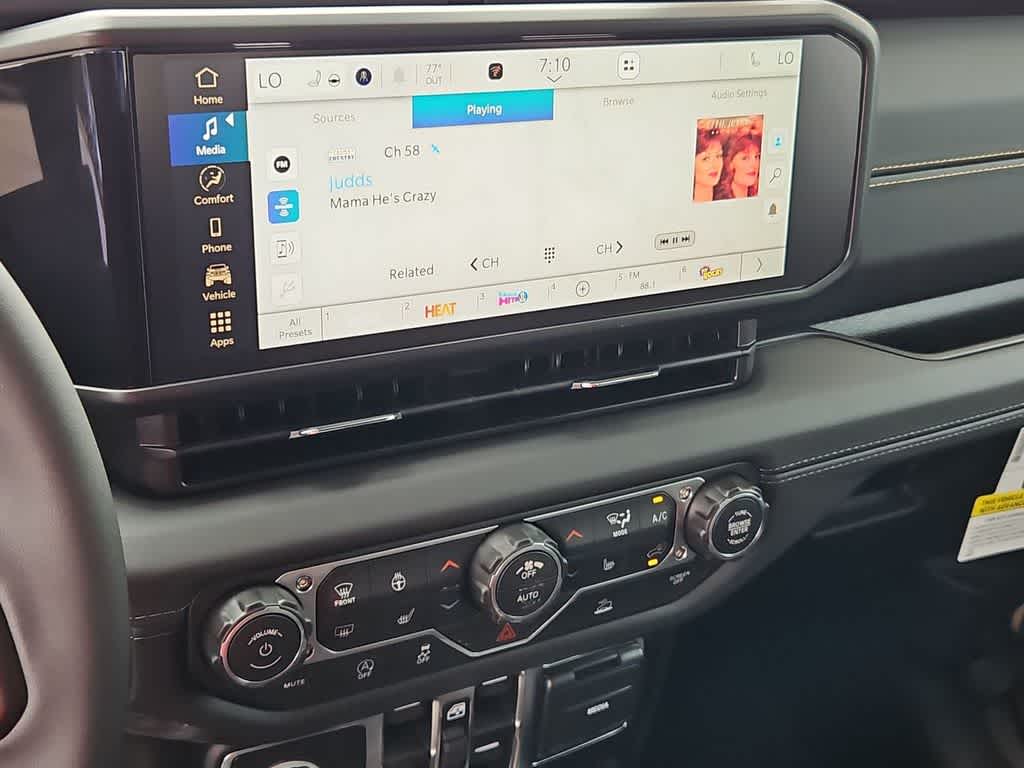 Thumbnail: 2026 Jeep Gladiator - 28