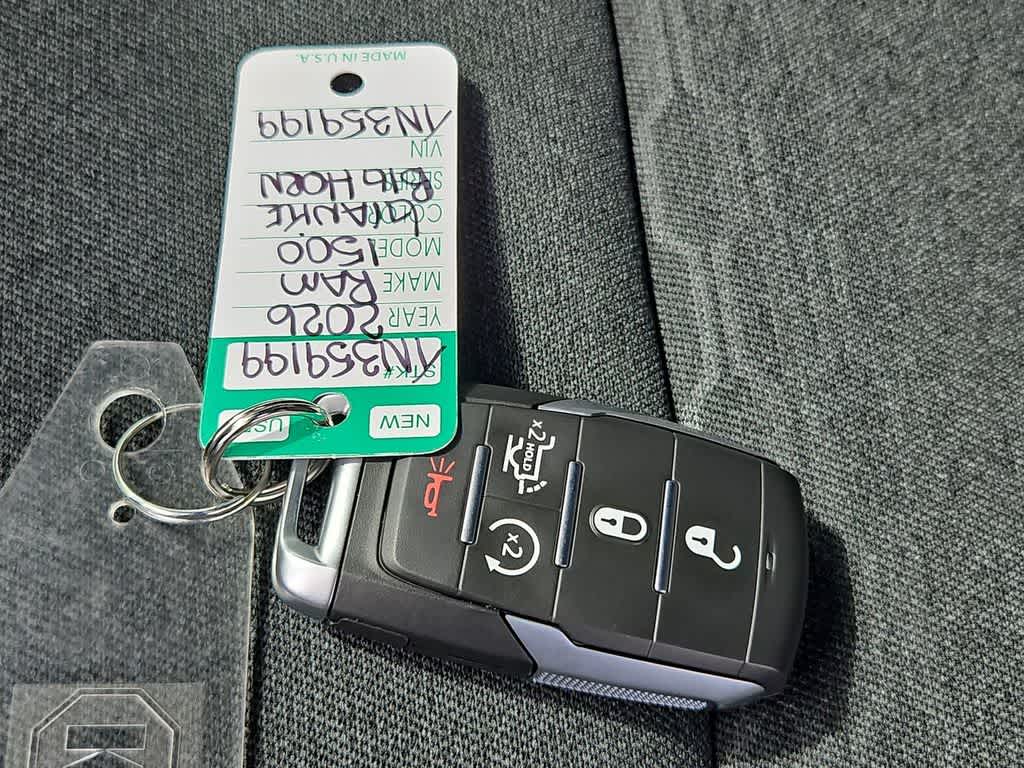 Thumbnail: 2026 RAM 1500 - 37