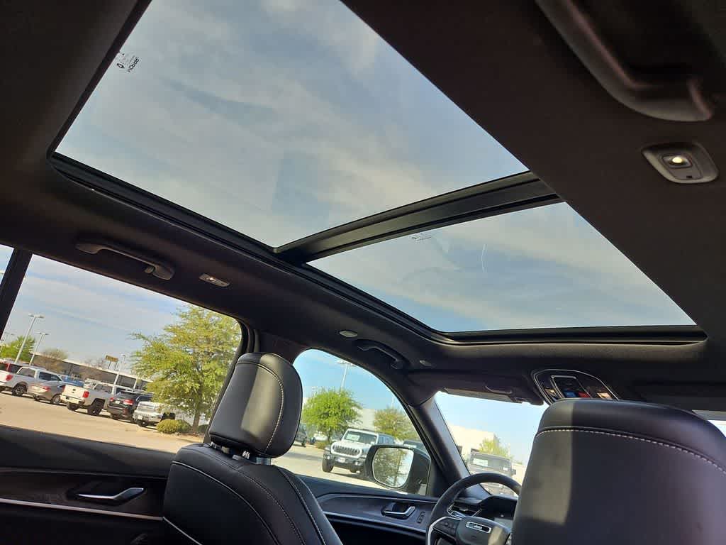 Thumbnail: 2026 Jeep Grand Cherokee - 22