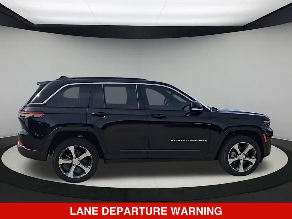 Thumbnail: 2025 Jeep Grand Cherokee - 8