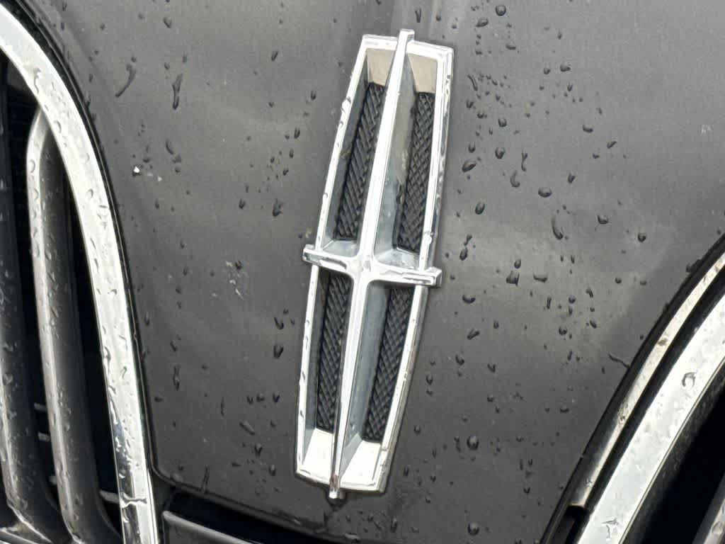 Thumbnail: 2015 Lincoln MKS - 10