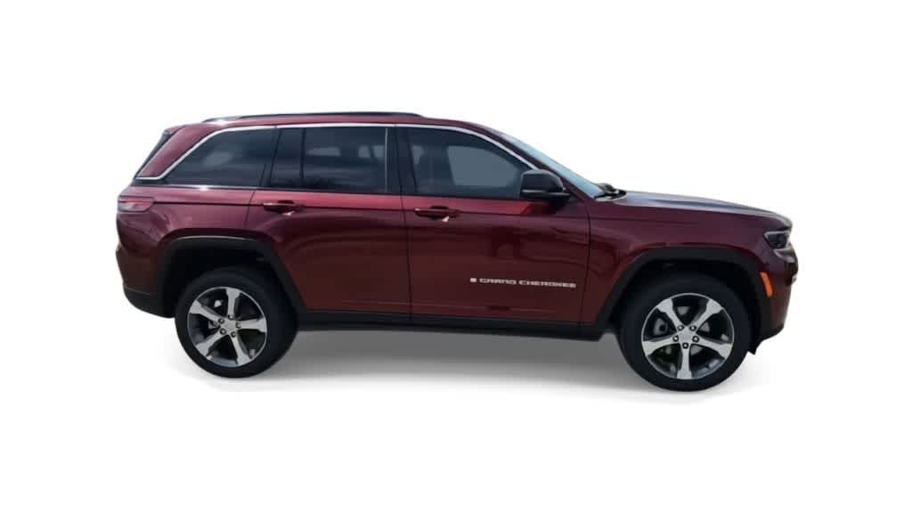 Thumbnail: 2026 Jeep Grand Cherokee - 9