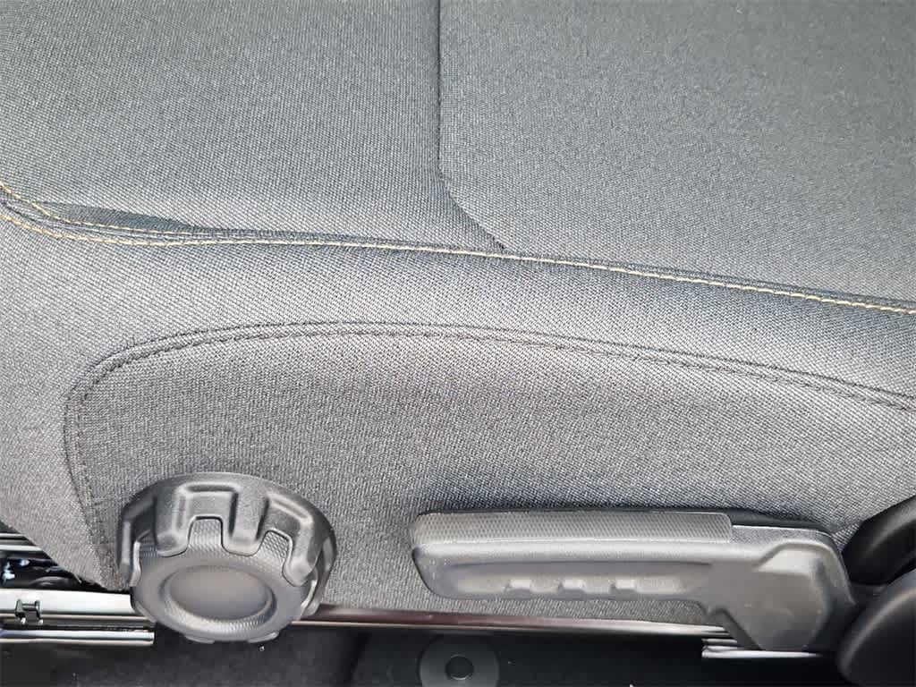 Thumbnail: 2026 Jeep Gladiator - 18