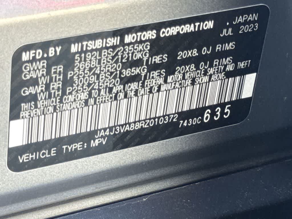 Thumbnail: 2024 Mitsubishi Outlander - 24