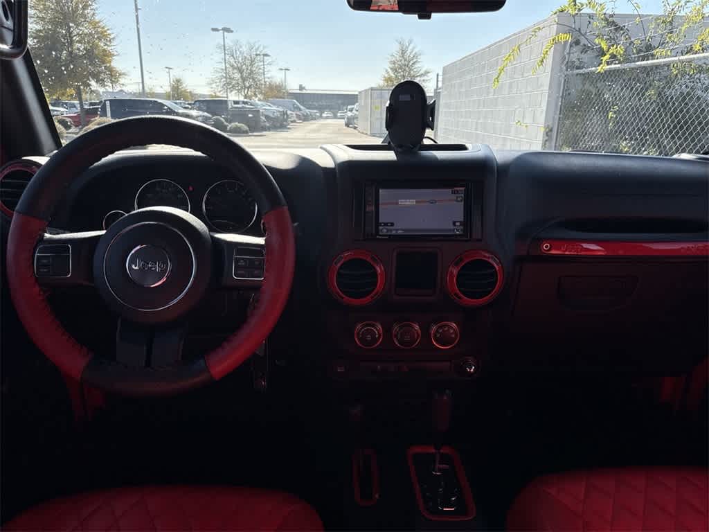 Thumbnail: 2015 Jeep Wrangler - 15