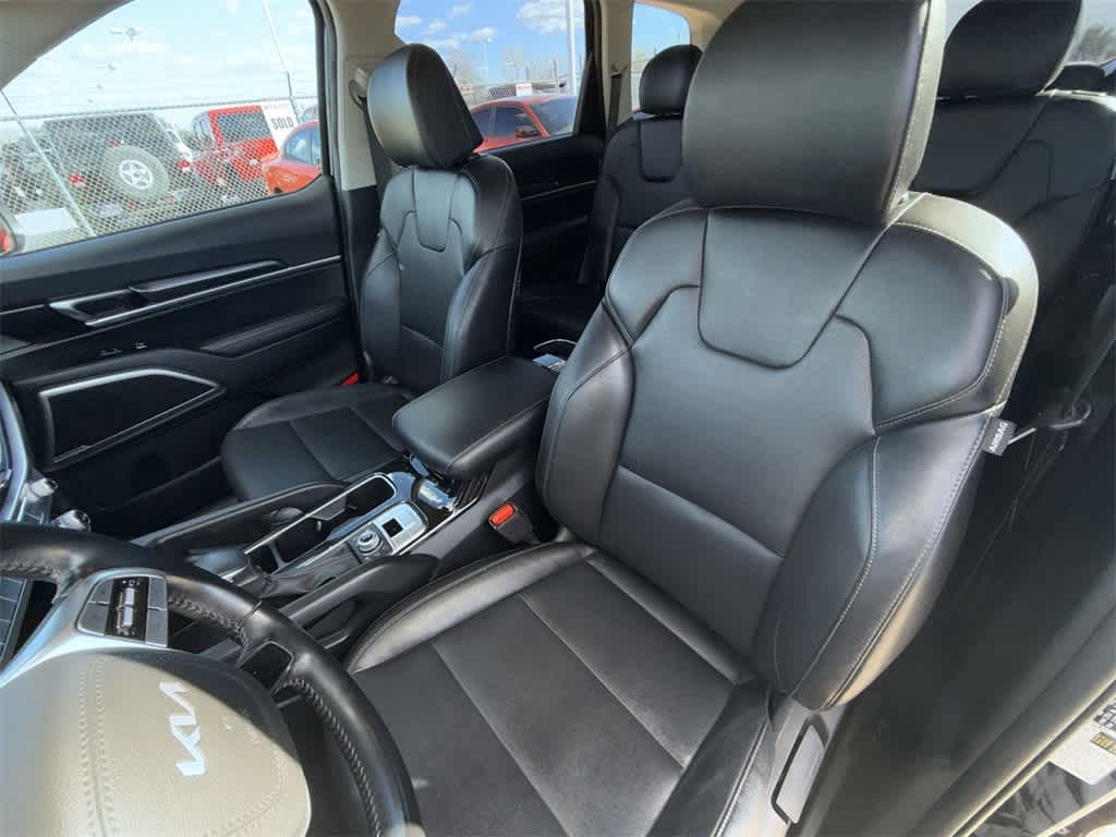 Thumbnail: 2023 Kia Telluride - 11