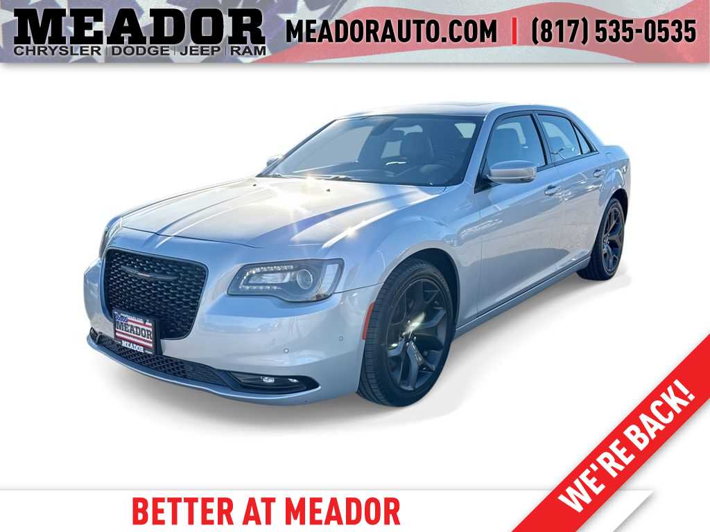 Thumbnail: 2023 Chrysler 300 - 1