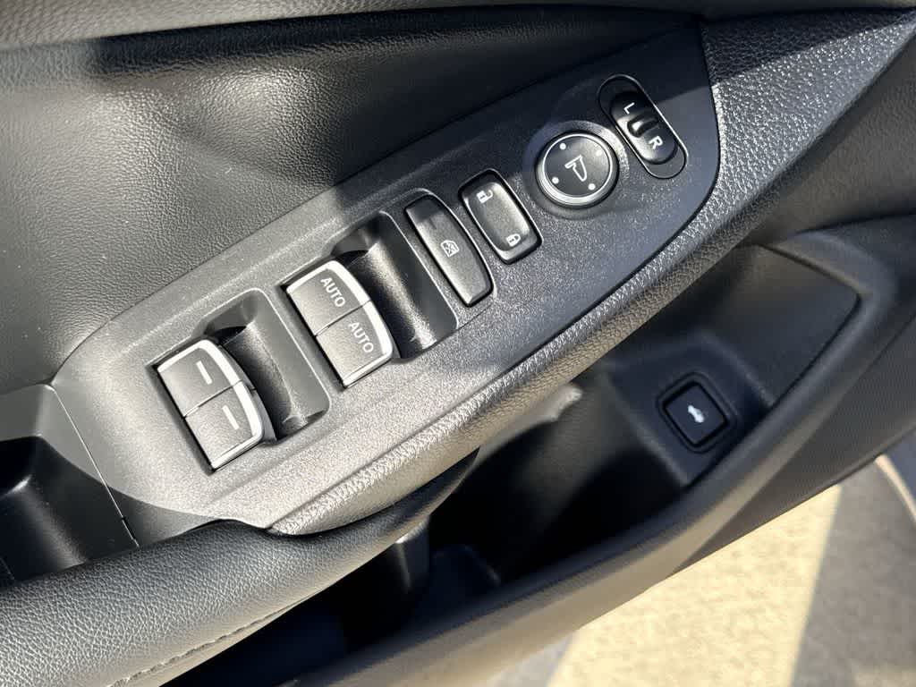 Thumbnail: 2022 Honda Accord - 24