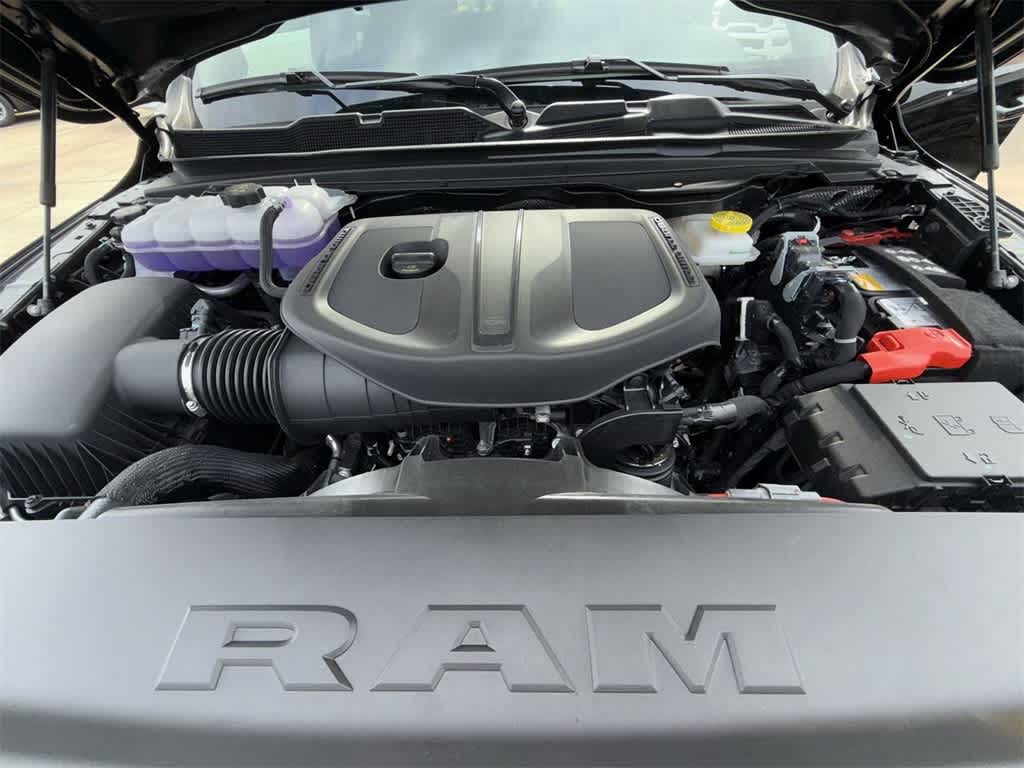 Thumbnail: 2025 RAM 1500 - 9