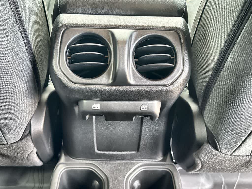 Thumbnail: 2025 Jeep Gladiator - 20