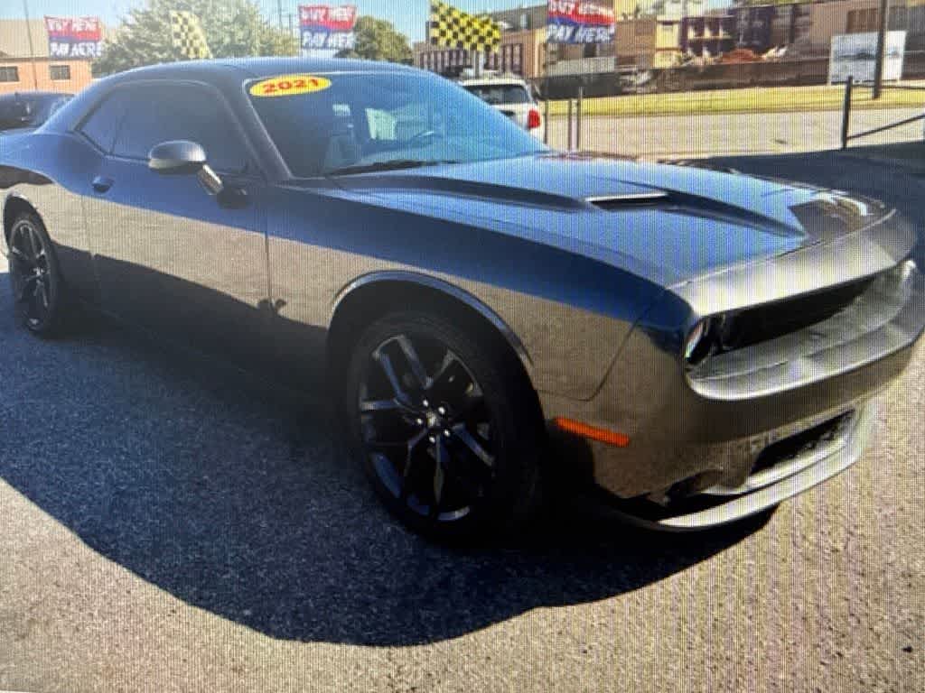 Thumbnail: 2021 Dodge Challenger - 3