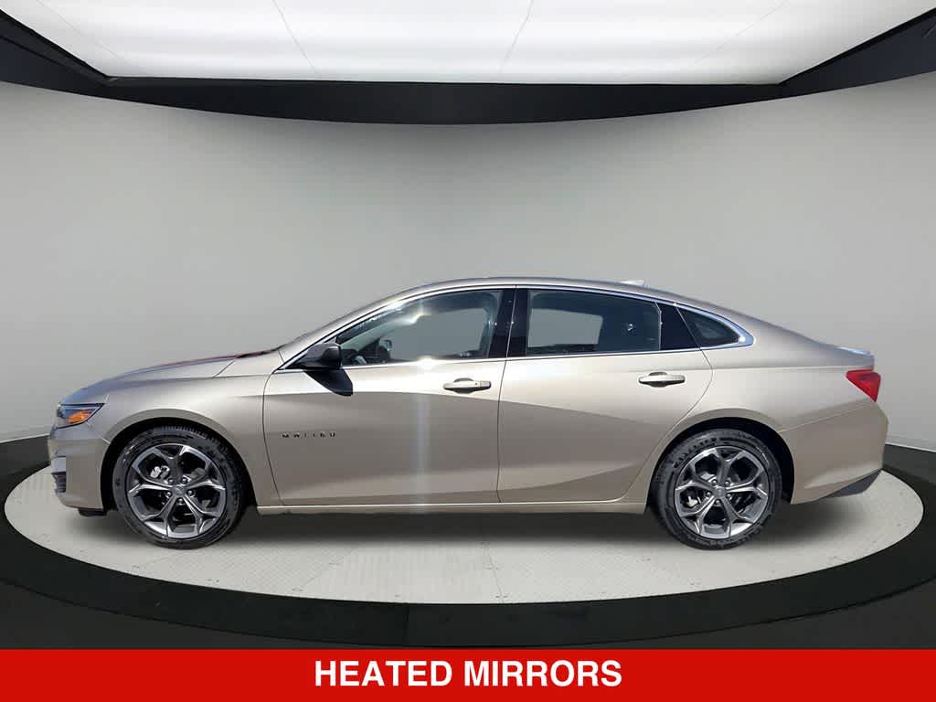 Thumbnail: 2024 Chevrolet Malibu - 3