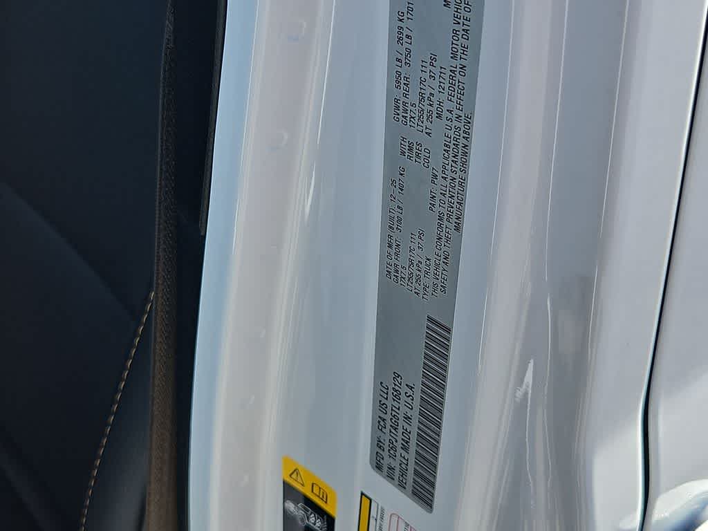 Thumbnail: 2026 Jeep Gladiator - 36