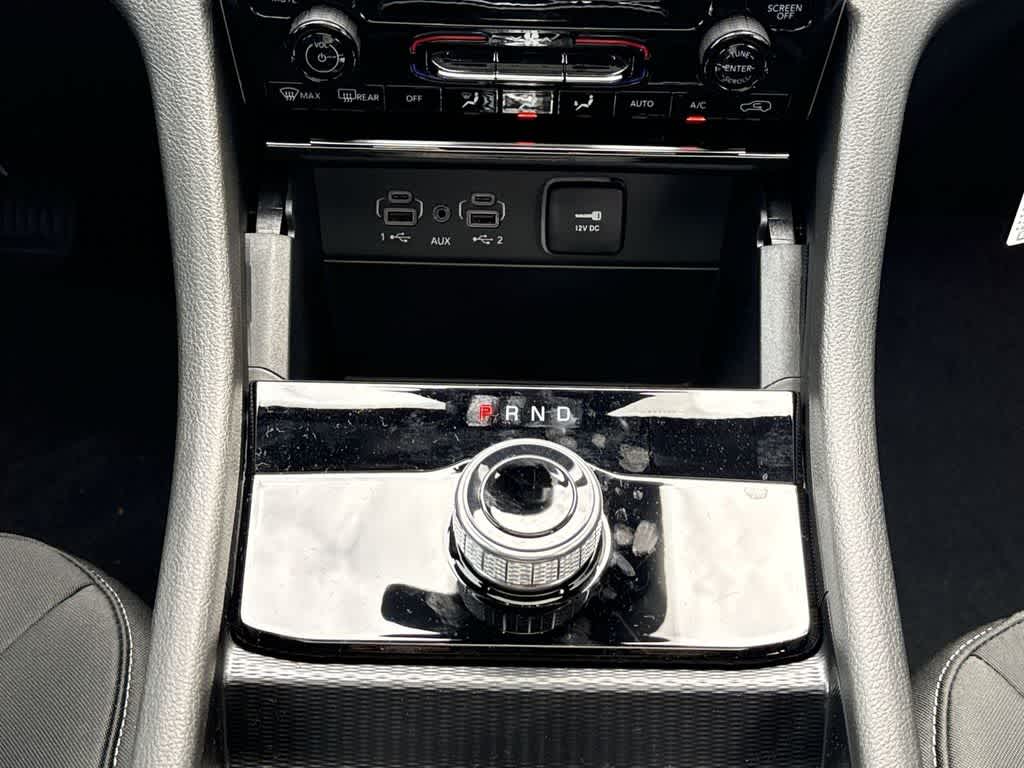 Thumbnail: 2025 Jeep Grand Cherokee - 17