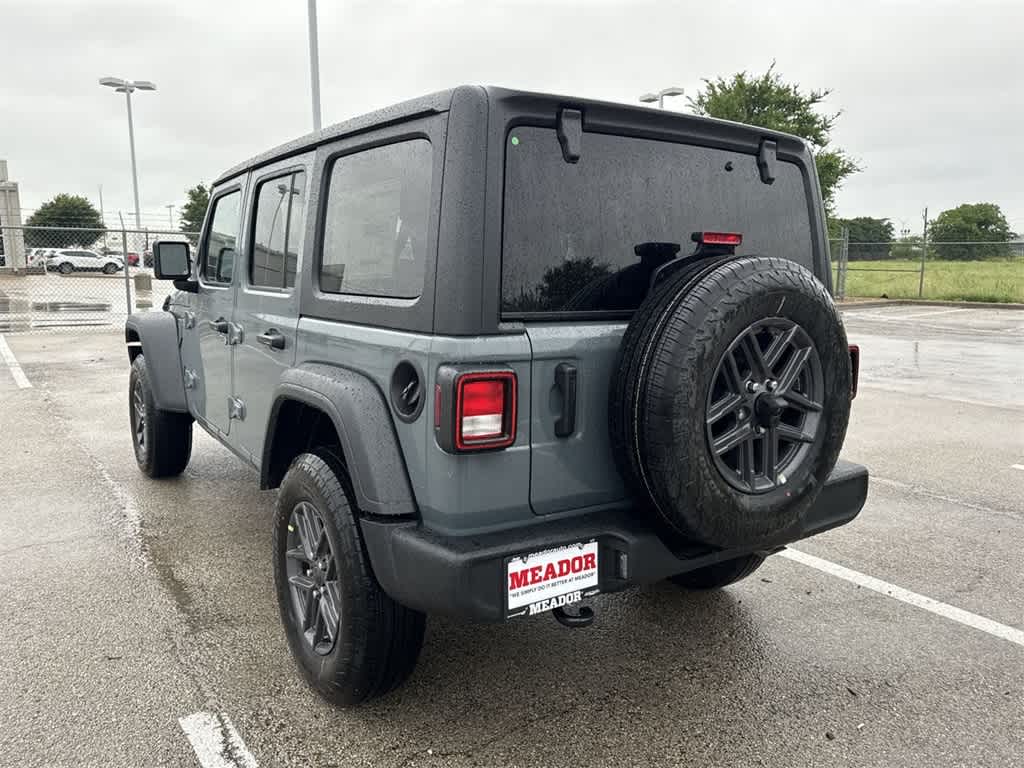 Thumbnail: 2025 Jeep Wrangler - 4