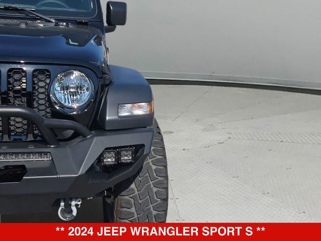 Thumbnail: 2024 Jeep Wrangler - 10