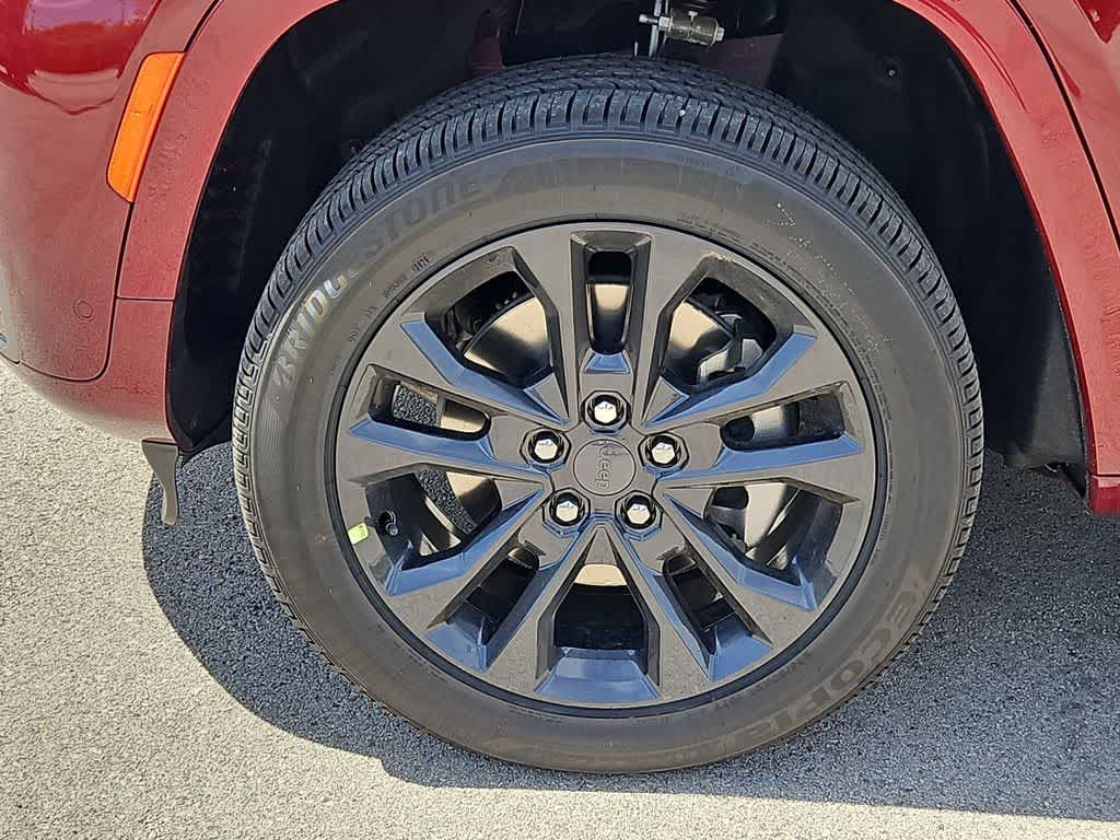 Thumbnail: 2026 Jeep Grand Cherokee L - 14