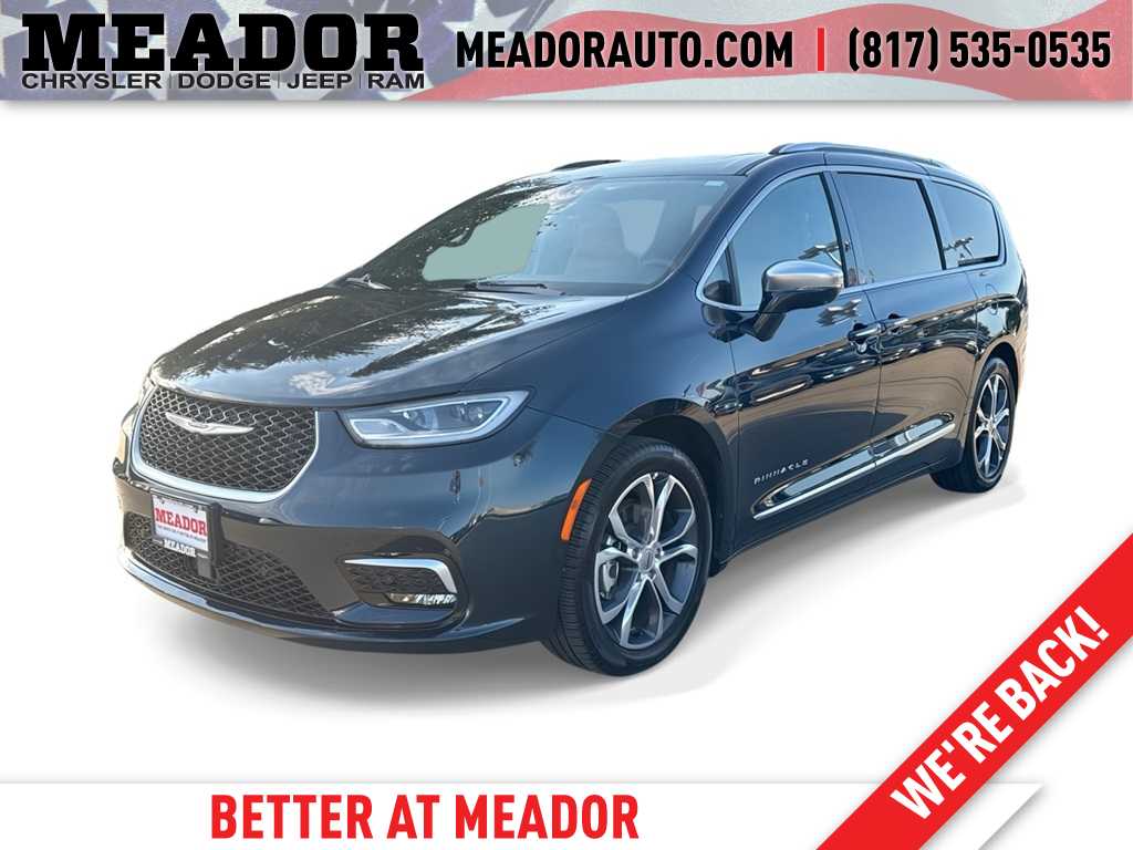 2024 Chrysler Pacifica Pinnacle's photo