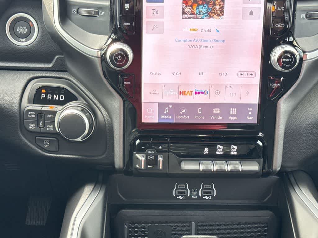 Thumbnail: 2026 RAM 1500 - 17