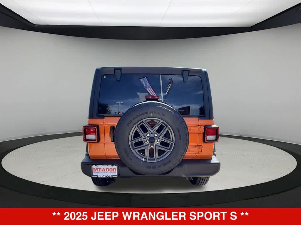 Thumbnail: 2025 Jeep Wrangler - 5