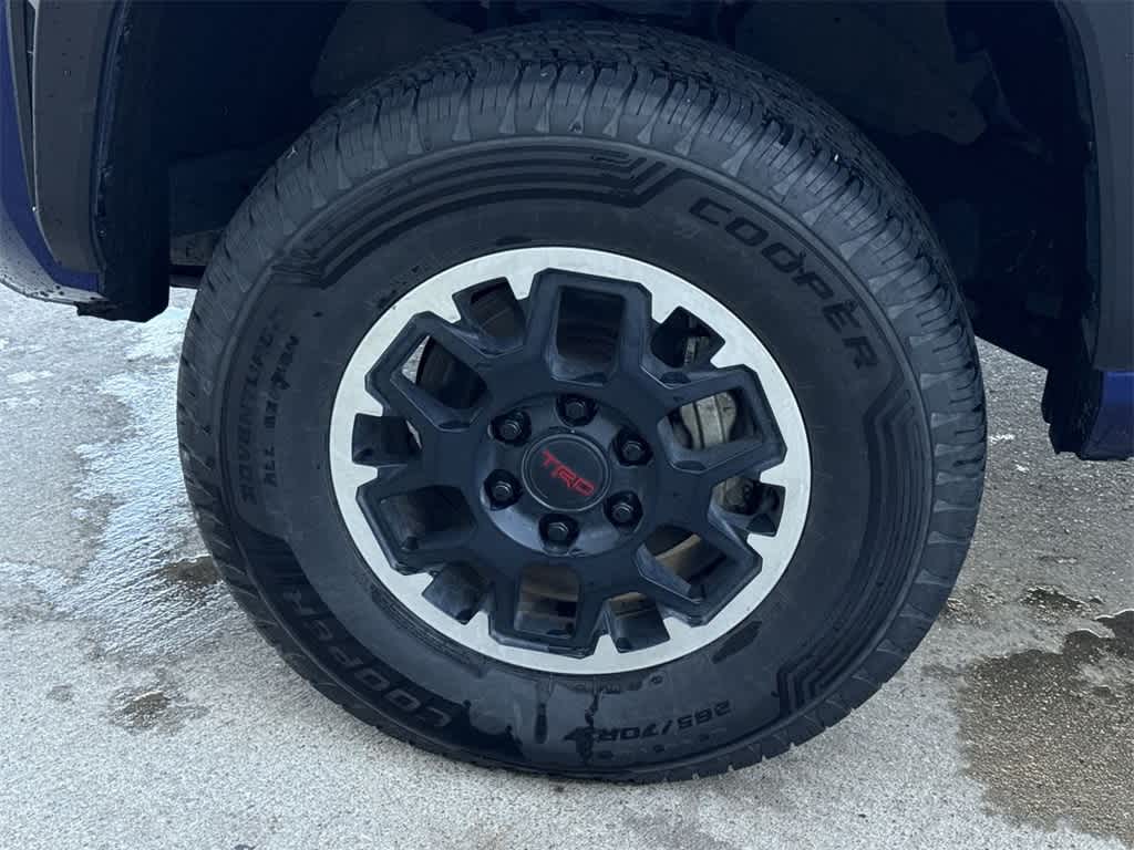 Thumbnail: 2024 Toyota Tacoma - 10