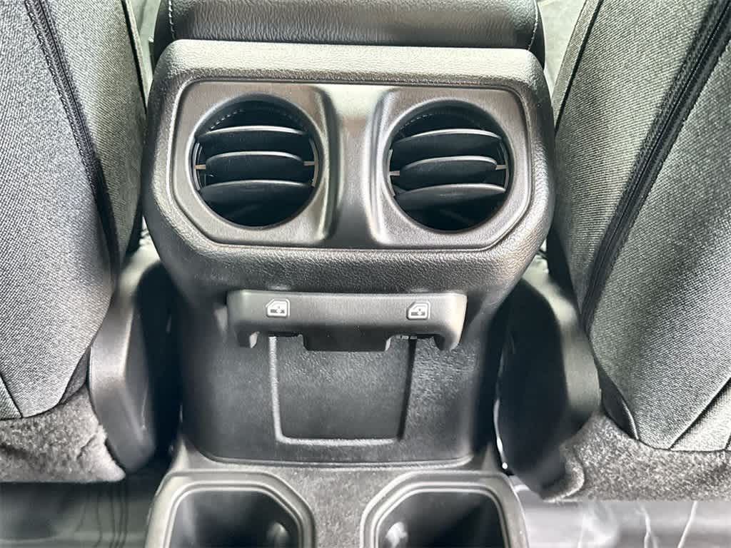 Thumbnail: 2025 Jeep Gladiator - 20