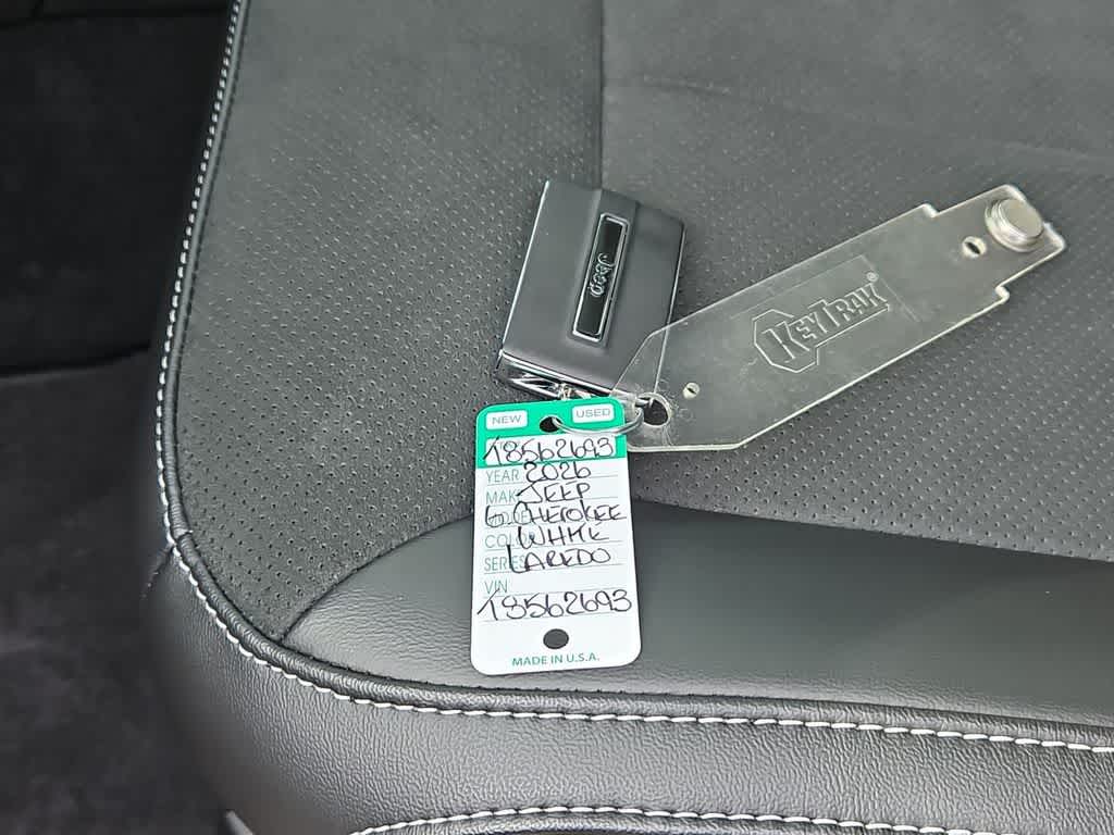 Thumbnail: 2026 Jeep Grand Cherokee L - 42