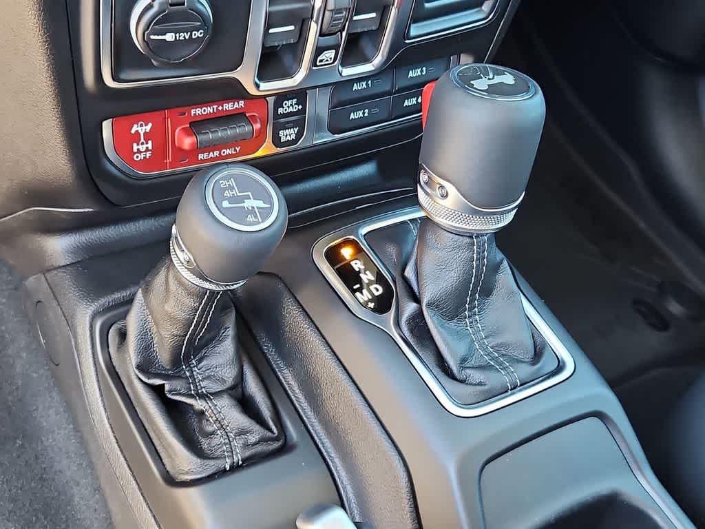 Thumbnail: 2026 Jeep Wrangler - 32