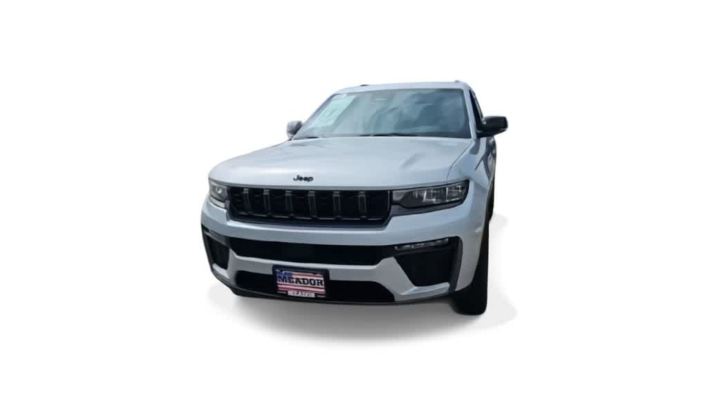Thumbnail: 2026 Jeep Grand Cherokee - 3