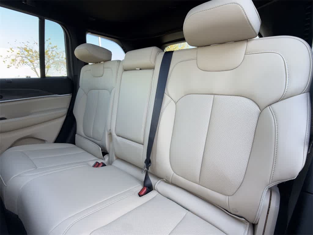 Thumbnail: 2025 Jeep Grand Cherokee - 12